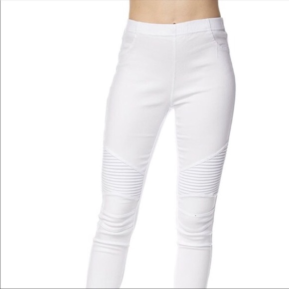 LAST PAIR 🌿 NWT White Moto Jeggings S/M - Picture 2 of 5